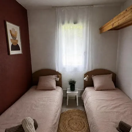 For 6 To 8 People, 3 Bedroom , With Pool * Ondres