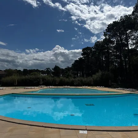 Dom wakacyjny For 6 To 8 People, 3 Bedroom , With Pool Ondres
